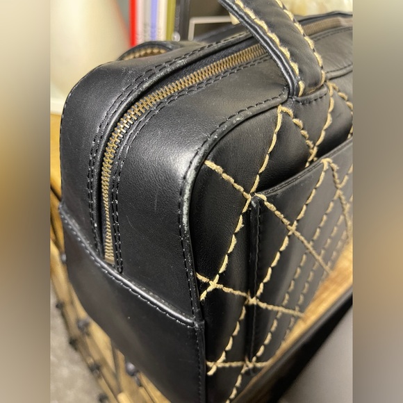 CHANEL Wild Stitch Calfskin Leather Handbag Zip Tote Purse - Picture 4 of 16